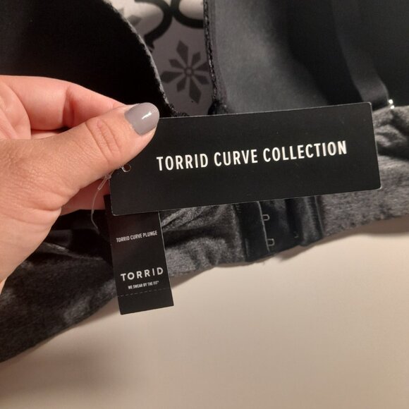 *BOGO FREE* Torrid Curve Body™ Heather Grey Plunge Bra 40C NWT - Picture 5 of 9